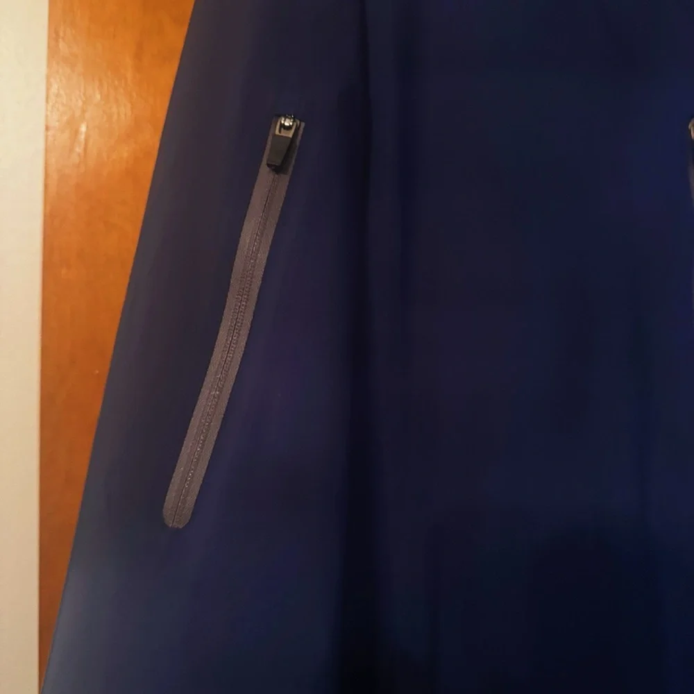 NWOT Peter Millar Rain Walker Jacket. Crown Sport - Picture 5 of 7